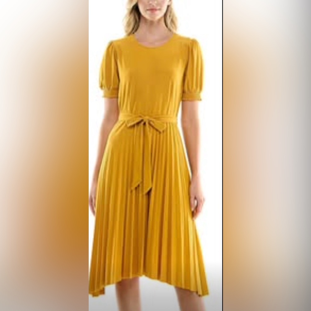 NEW Sharagano Pleated Fluid  Dress Misses 12